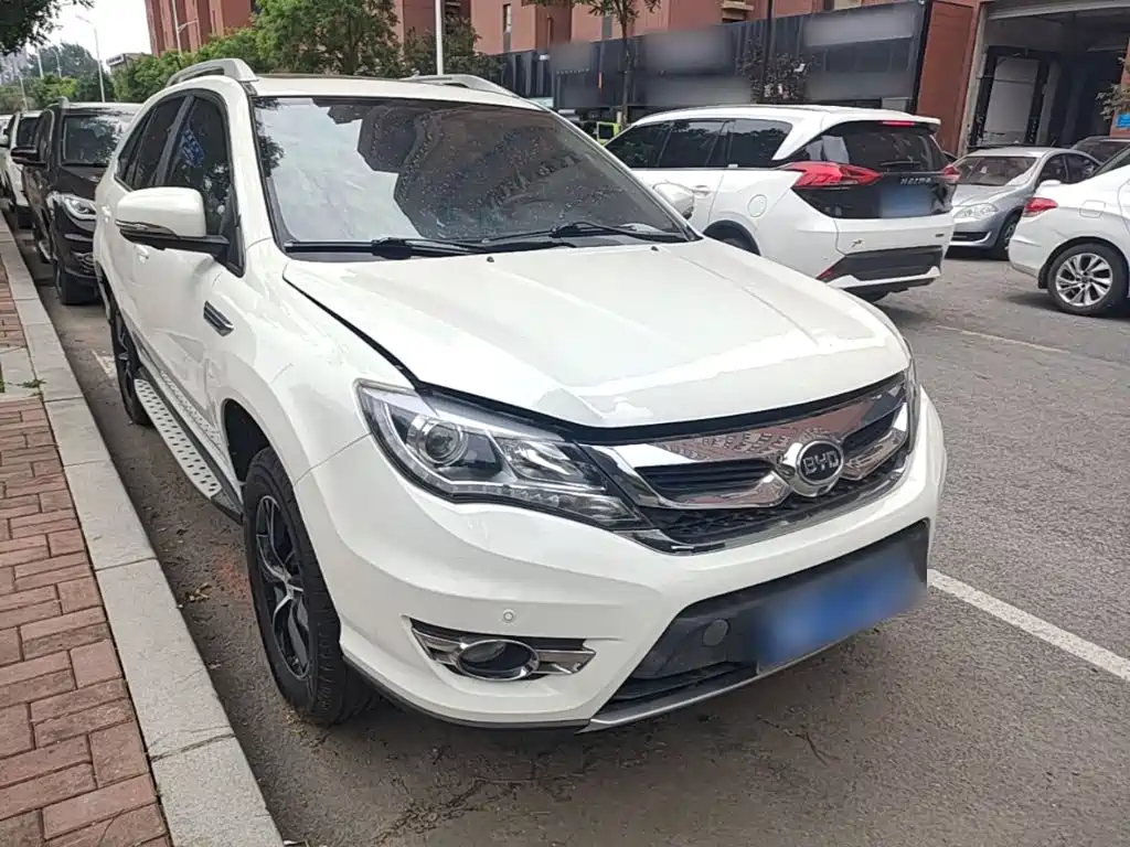 BYD S7 比亚迪S7 2016款 1.5 T 手动尊贵型