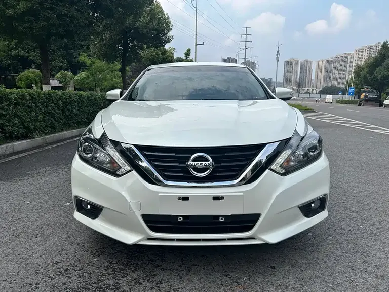 Nissan Teana Facelift 2.0 L XL Comfort
