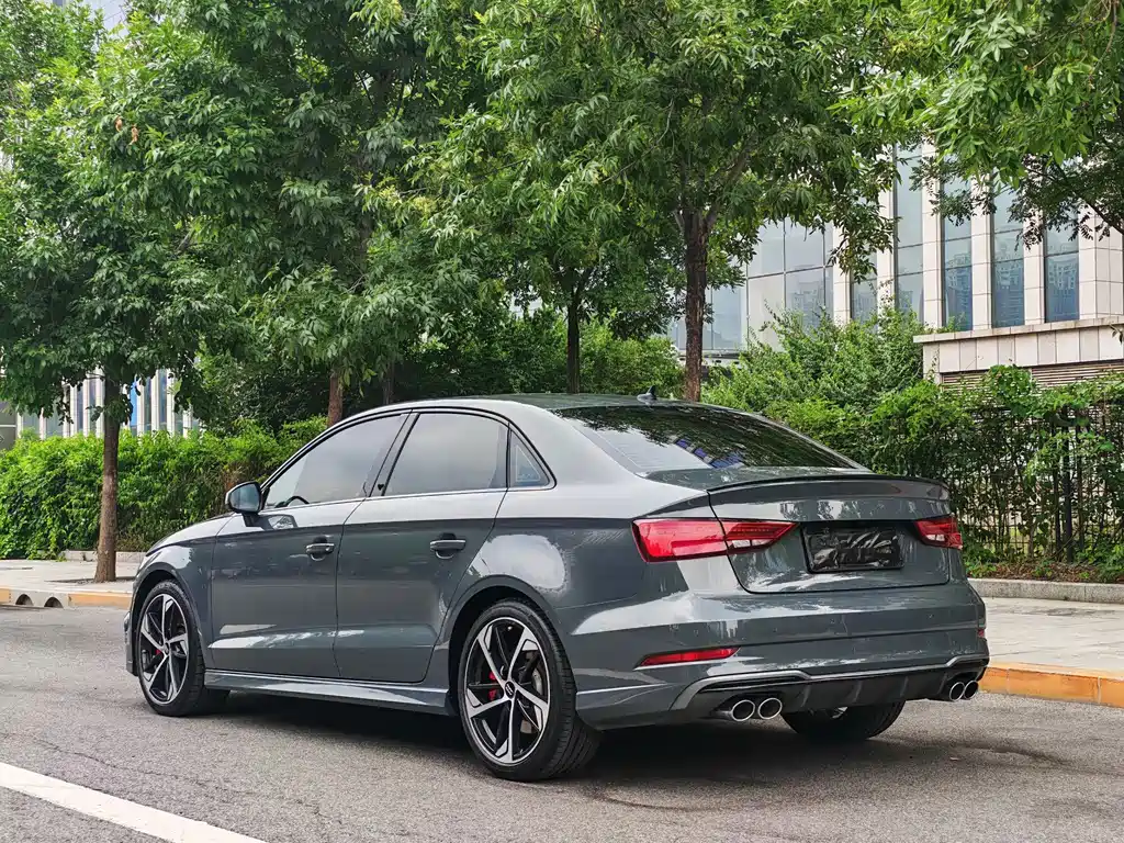 Audi S3 S3 2.0 T Limousine