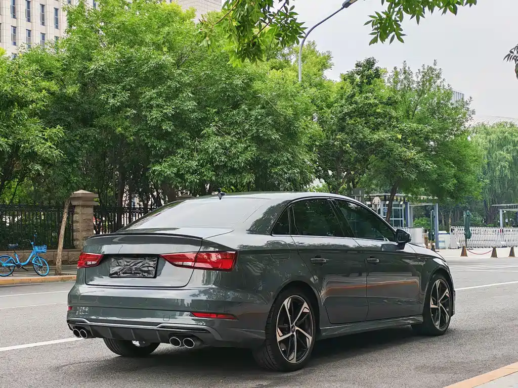 Audi S3 S3 2.0 T Limousine