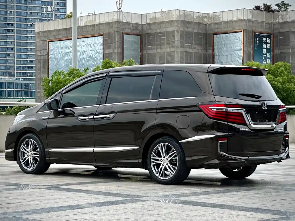 Elysion 2.0 L Hybrid Luxury