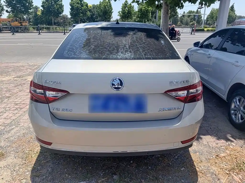 Superb TSI280 DSG Comfort