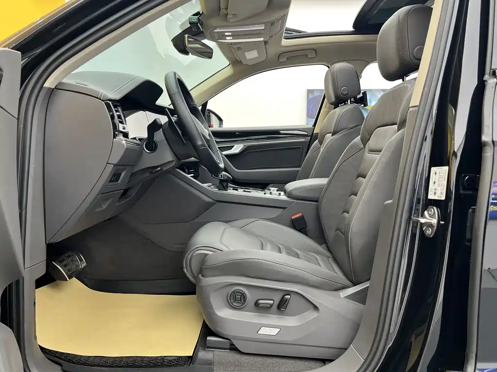Touareg 3.0 TSI Sharp Enjoyment Black Shine Sport Package