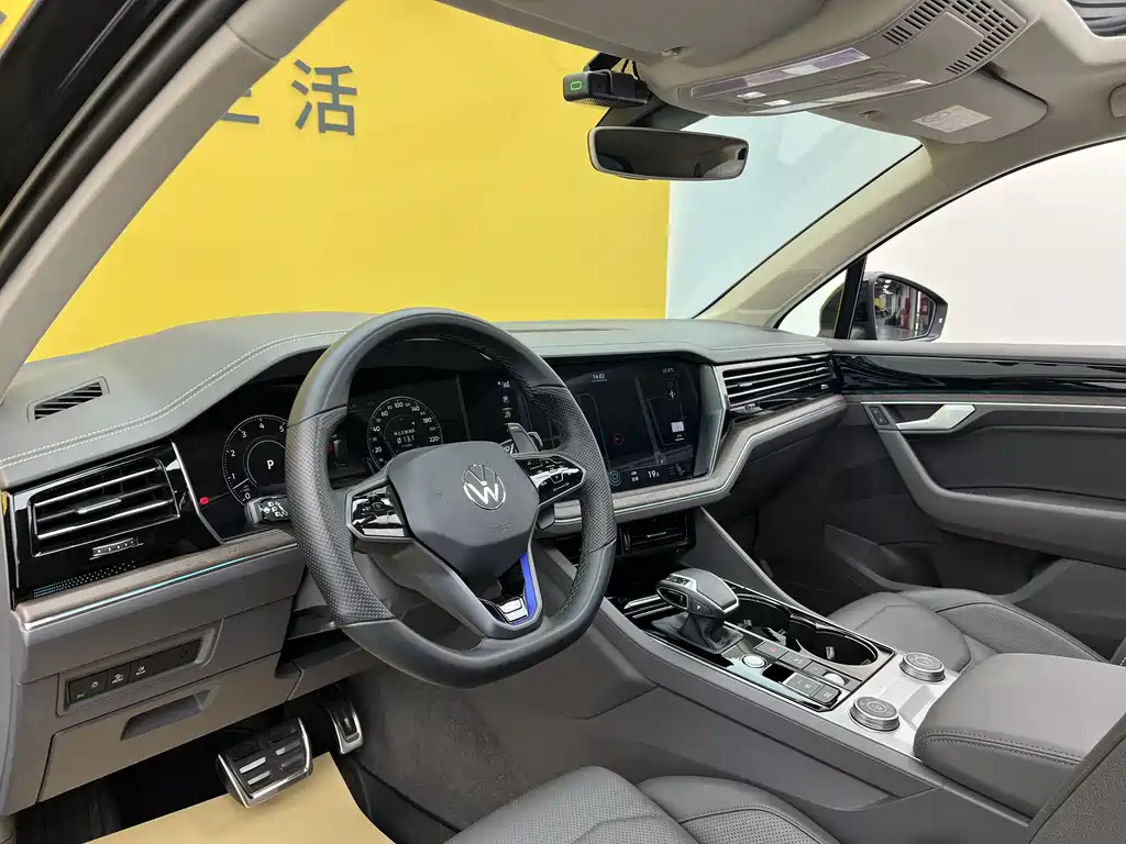 Touareg 3.0 TSI Sharp Enjoyment Black Shine Sport Package