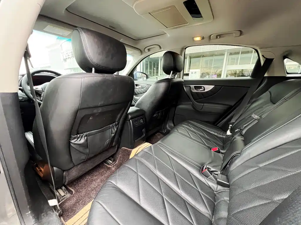 Infiniti FX FX35 Transcend