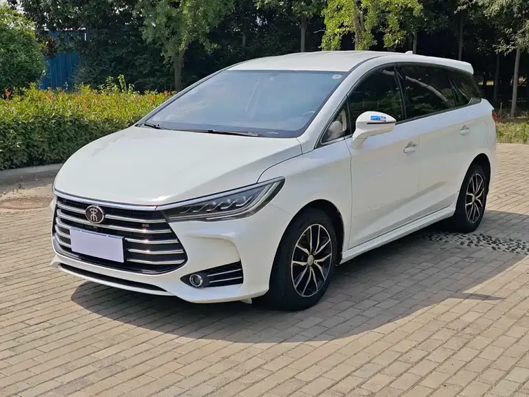 BYD Song MAX 1.5 T Auto Connected Luxury 7-seat