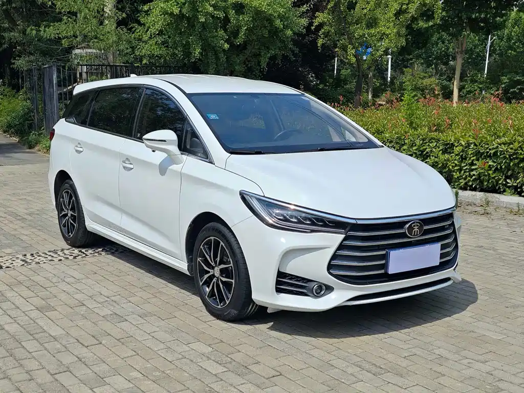 Song MAX 1.5 T Auto Connected Luxury 7-seat