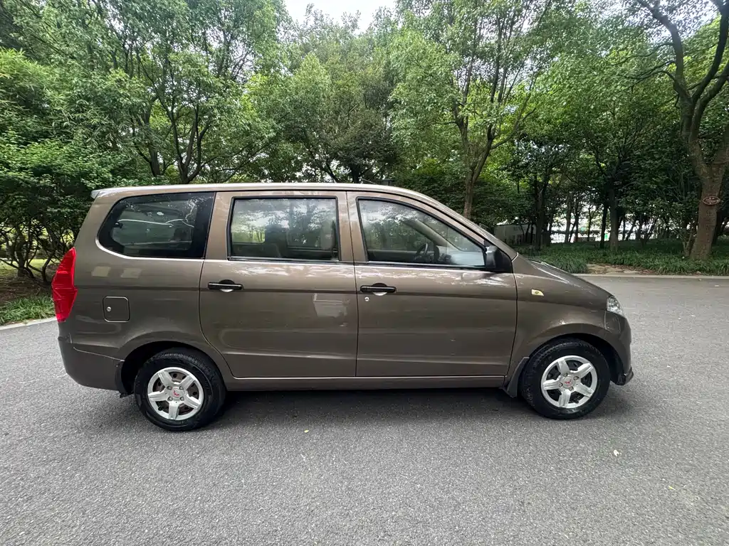 Wuling Hongguang 1.2 L Classic S Basic