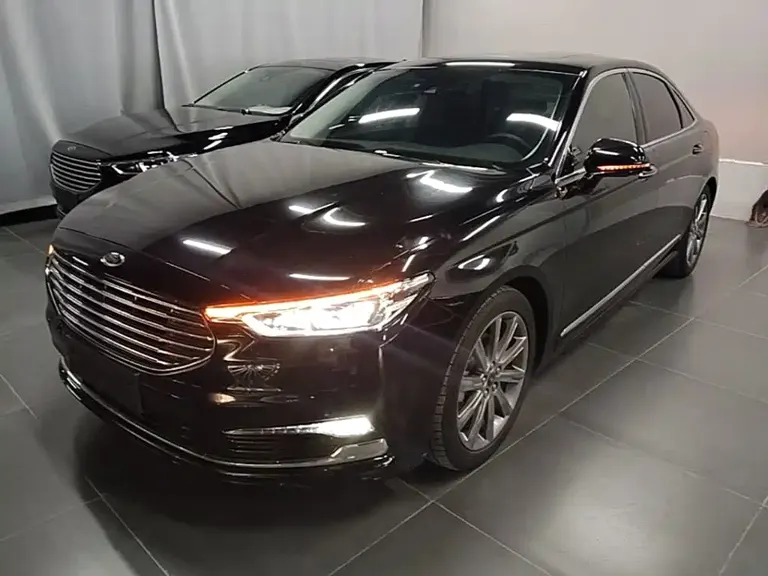 Ford Taurus EcoBoost 245 Premium