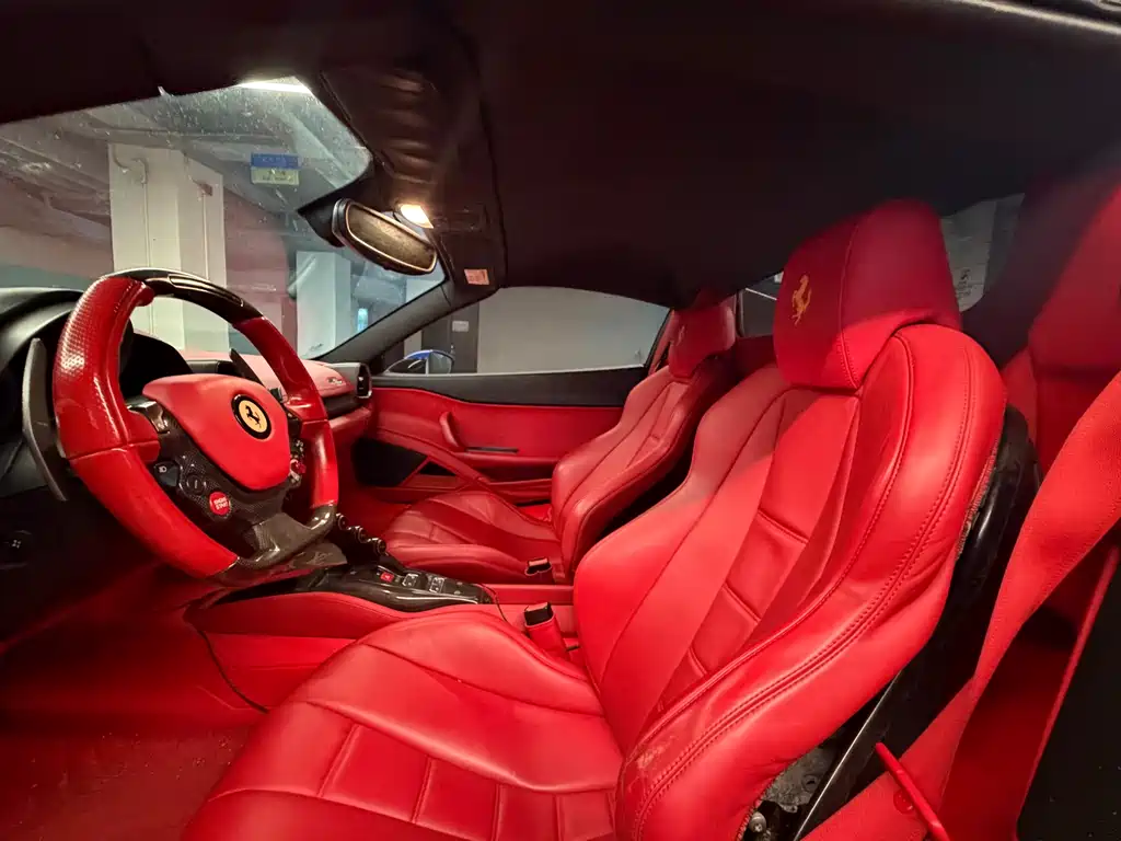 Ferrari 458 4.5 L Spider