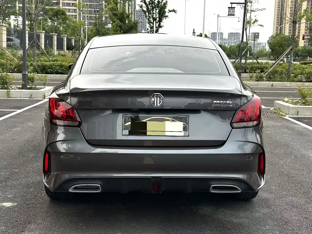 MG5 180 DVVT CVT Youth Style