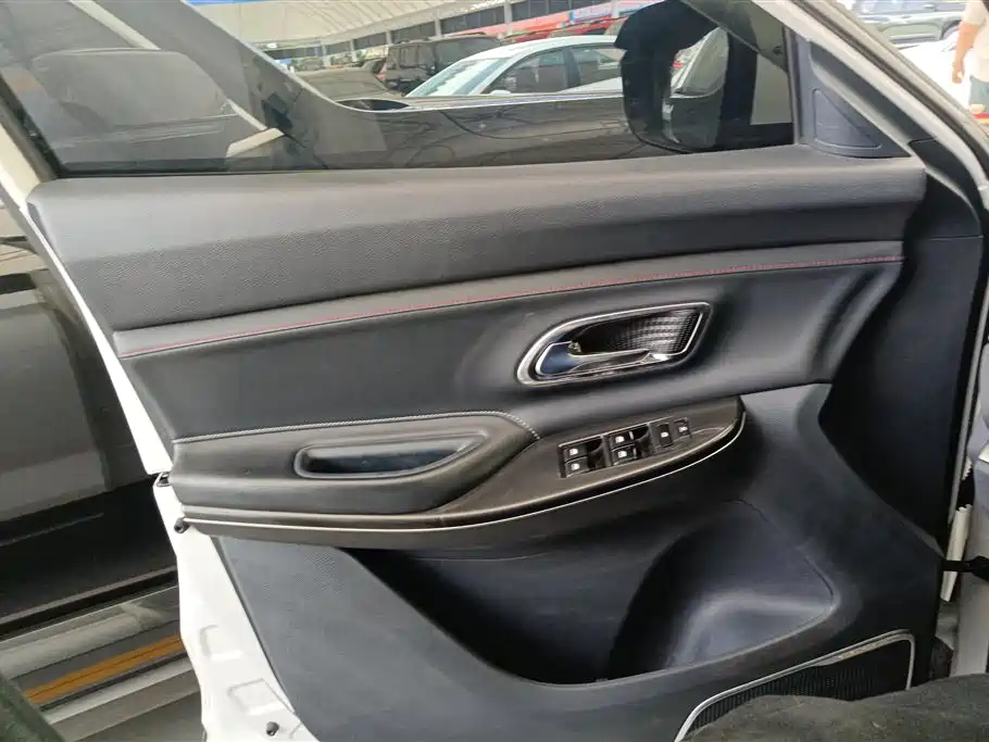 Changan Oshan X7 1.5 T Auto Premium