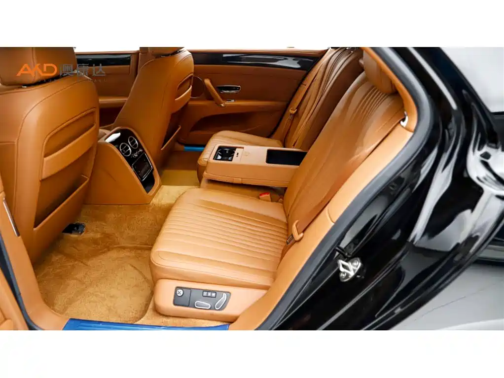 Flying Spur 飞驰2017款 4.0 T V8 S 标准版