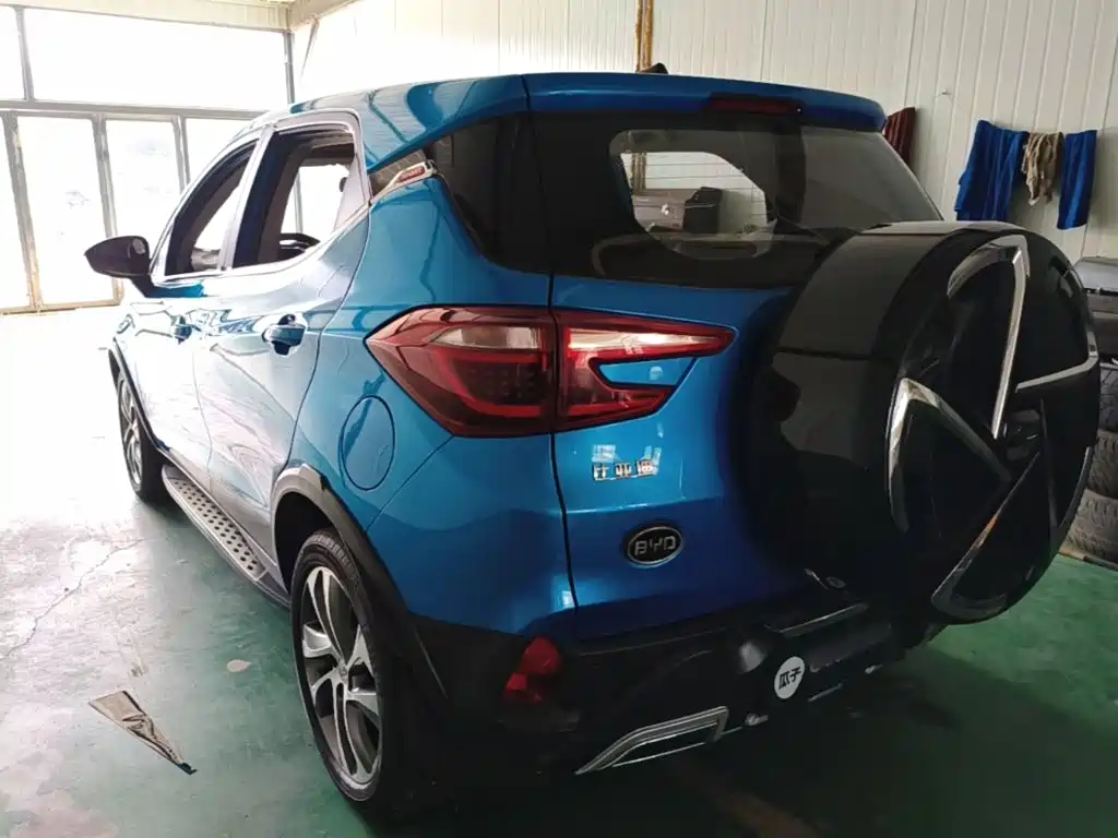 Yuan 1.5 L Auto Cool Dazzle Connected