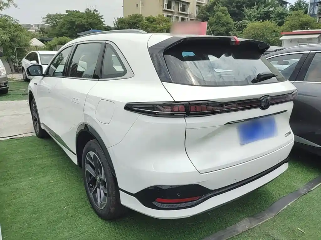 Changan CS75 PLUS 4 th Gen 1.5 T New Blue Whale Smart Premium