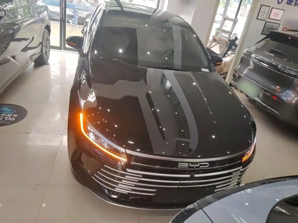 Destroyer 05 Glory DM-i 55 KM Luxury