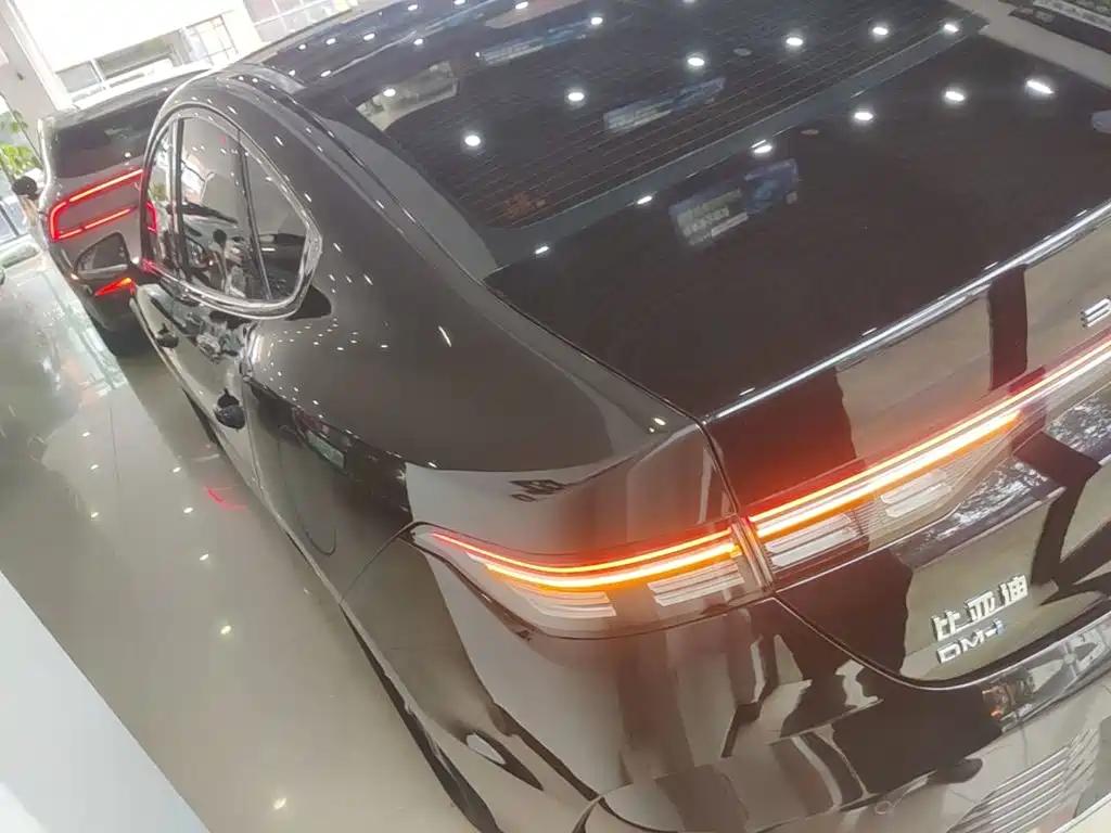 Destroyer 05 Glory DM-i 55 KM Luxury