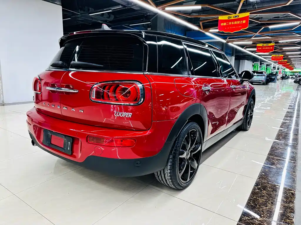 MINI CLUBMAN Facelift 1.5 T COOPER Connoisseur