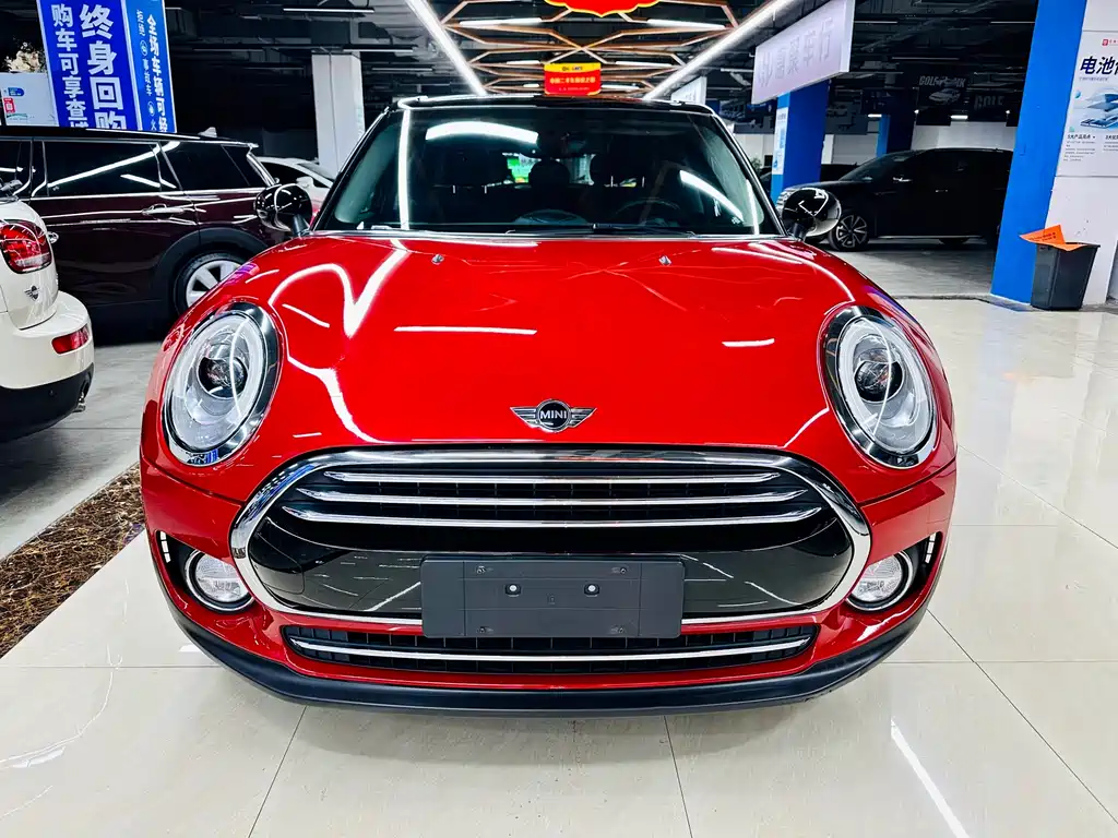 MINI CLUBMAN Facelift 1.5 T COOPER Connoisseur
