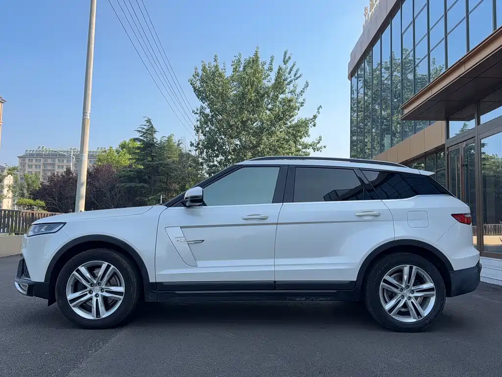 Zotye T700 1.8 T DCT Premium