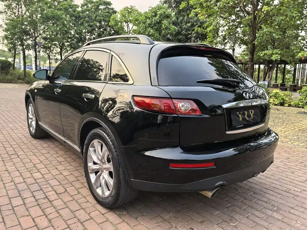 Infiniti FX FX35 Transcend