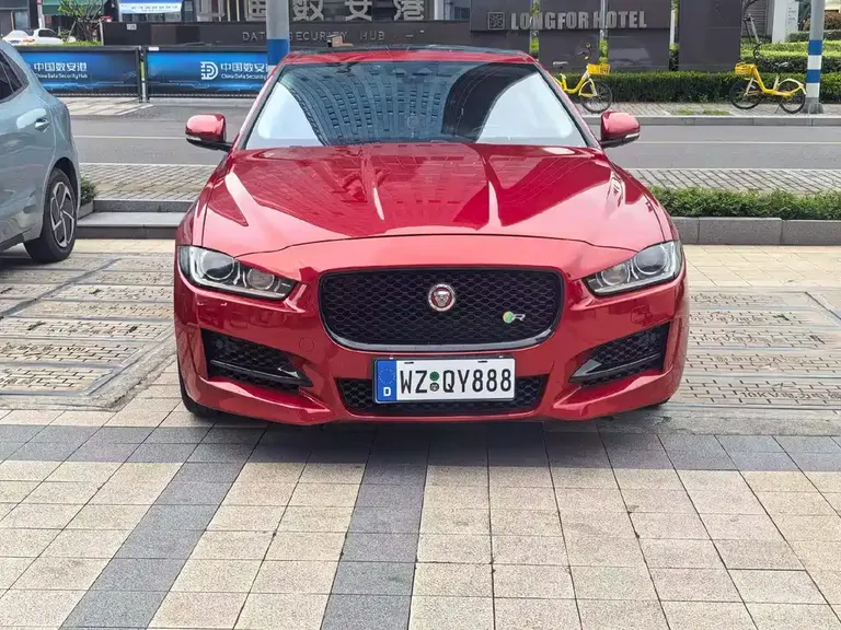 Jaguar XE 2.0 T 200 PS R-Sport