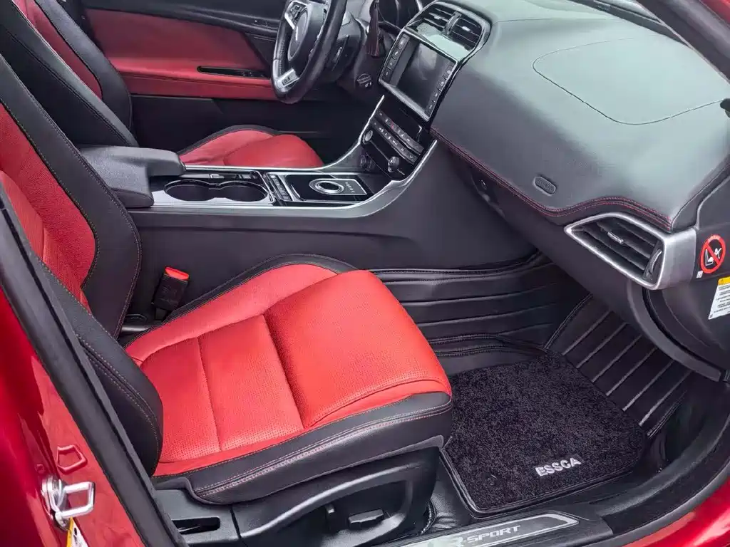 Jaguar XE 2.0 T 200 PS R-Sport