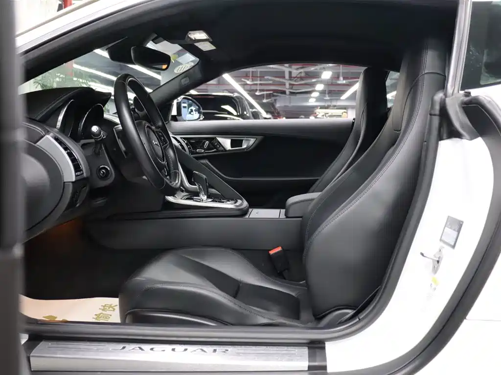 Jaguar F-TYPE 3.0 SC Hardtop