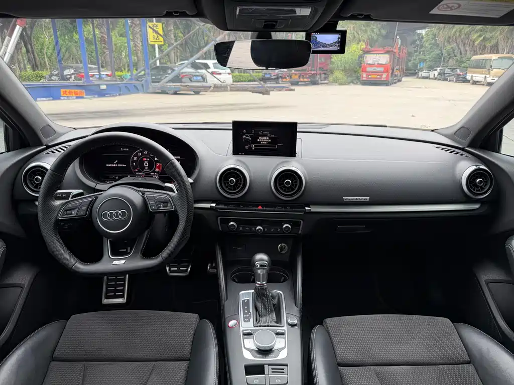Audi S3 Facelift S3 2.0 T Limousine