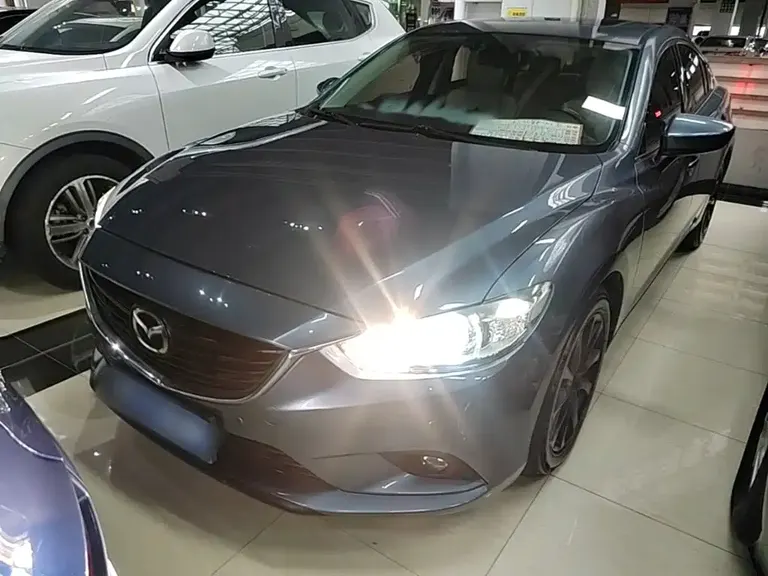 Mazda Atenza 2.0 L Blue Sky Luxury