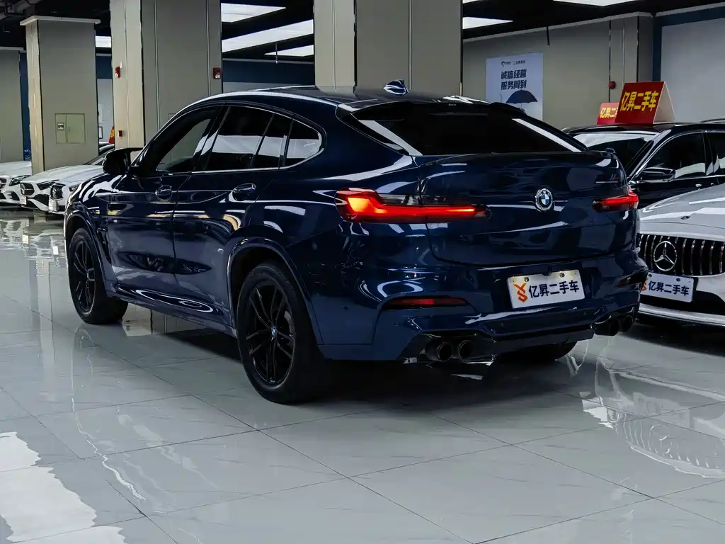 BMW X4 xDrive25 i M Sport Package
