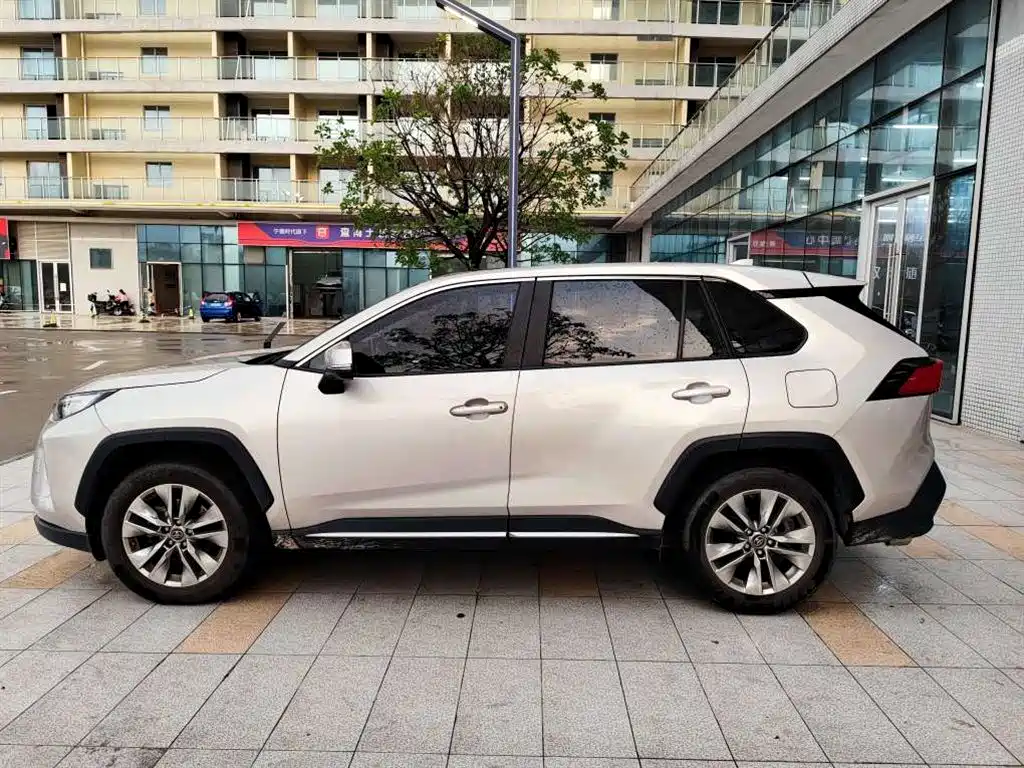 Wildlander 2.0 L CVT 2 WD Luxury