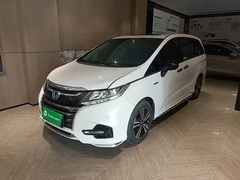 Honda Odyssey 2.0 L Sharp· Smart Enjoyment