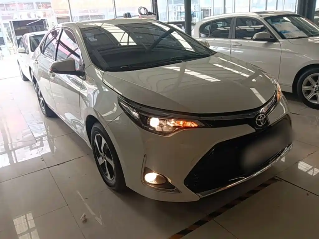 Levin Facelift 185 T CVT Elite CN-V