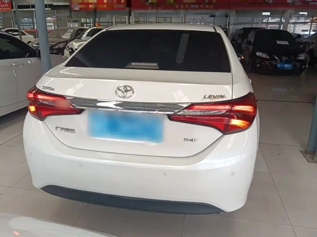 Levin Facelift 185 T CVT Elite CN-V