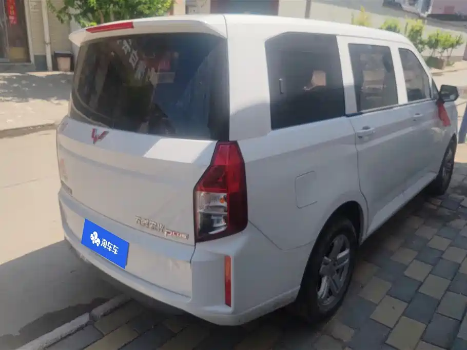 Wuling Hongguang PLUS 五菱宏光PLUS 2020款 1.5 L 手动舒适型 7座