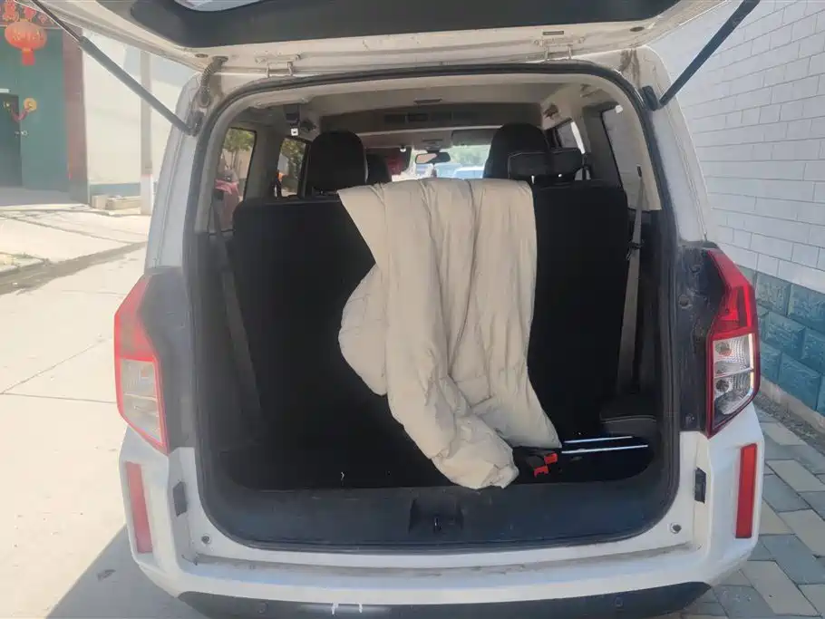Wuling Hongguang PLUS 五菱宏光PLUS 2020款 1.5 L 手动舒适型 7座