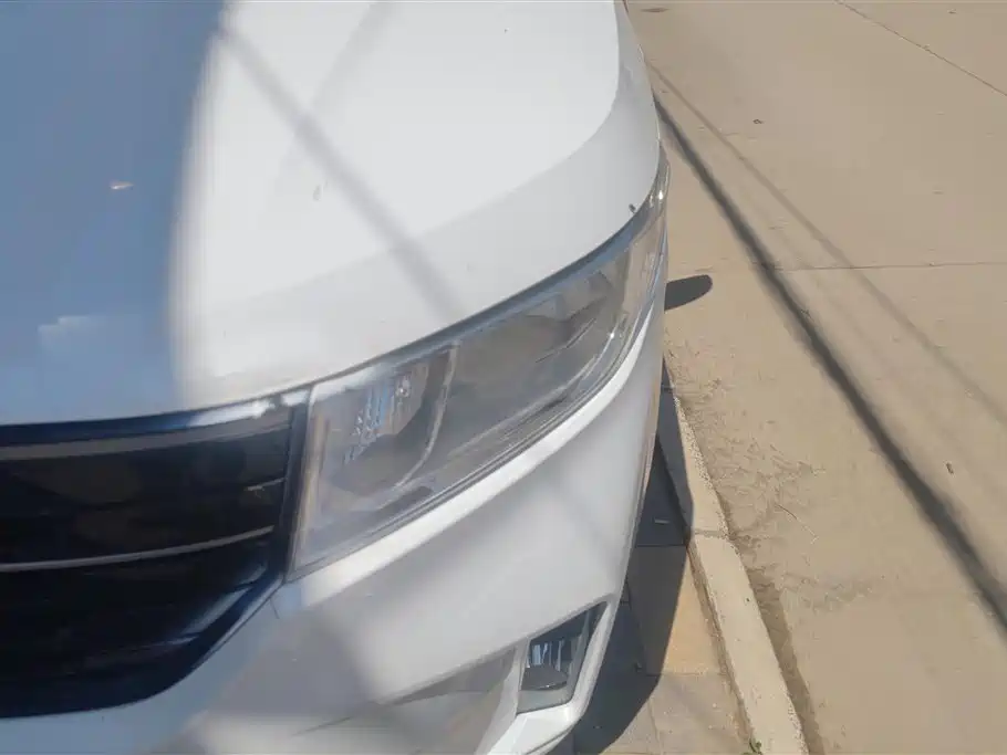 Wuling Hongguang PLUS 五菱宏光PLUS 2020款 1.5 L 手动舒适型 7座