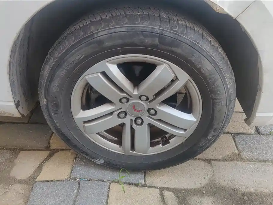 Wuling Hongguang PLUS 五菱宏光PLUS 2020款 1.5 L 手动舒适型 7座