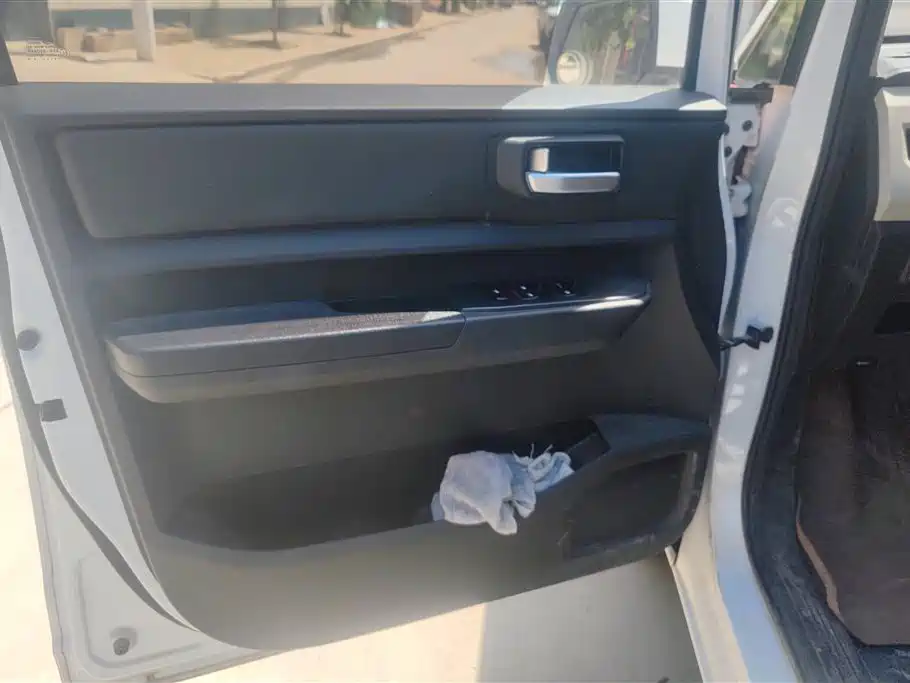 Wuling Hongguang PLUS 五菱宏光PLUS 2020款 1.5 L 手动舒适型 7座
