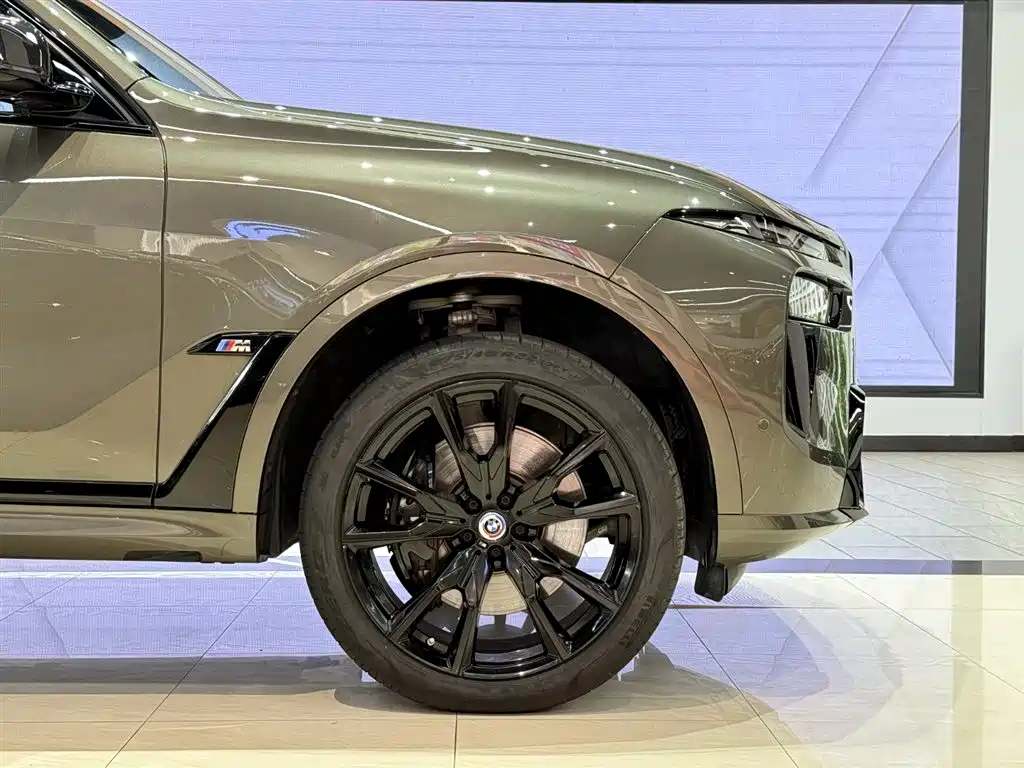 BMW X7 M60 i xDrive M60 i