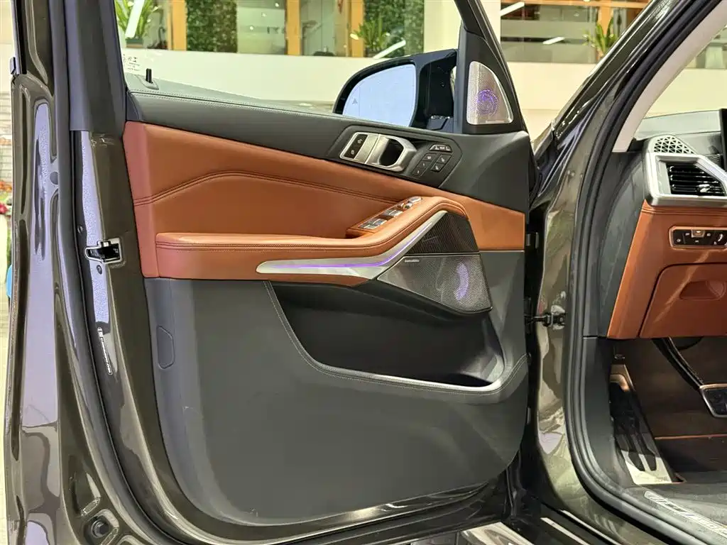BMW X7 M60 i xDrive M60 i