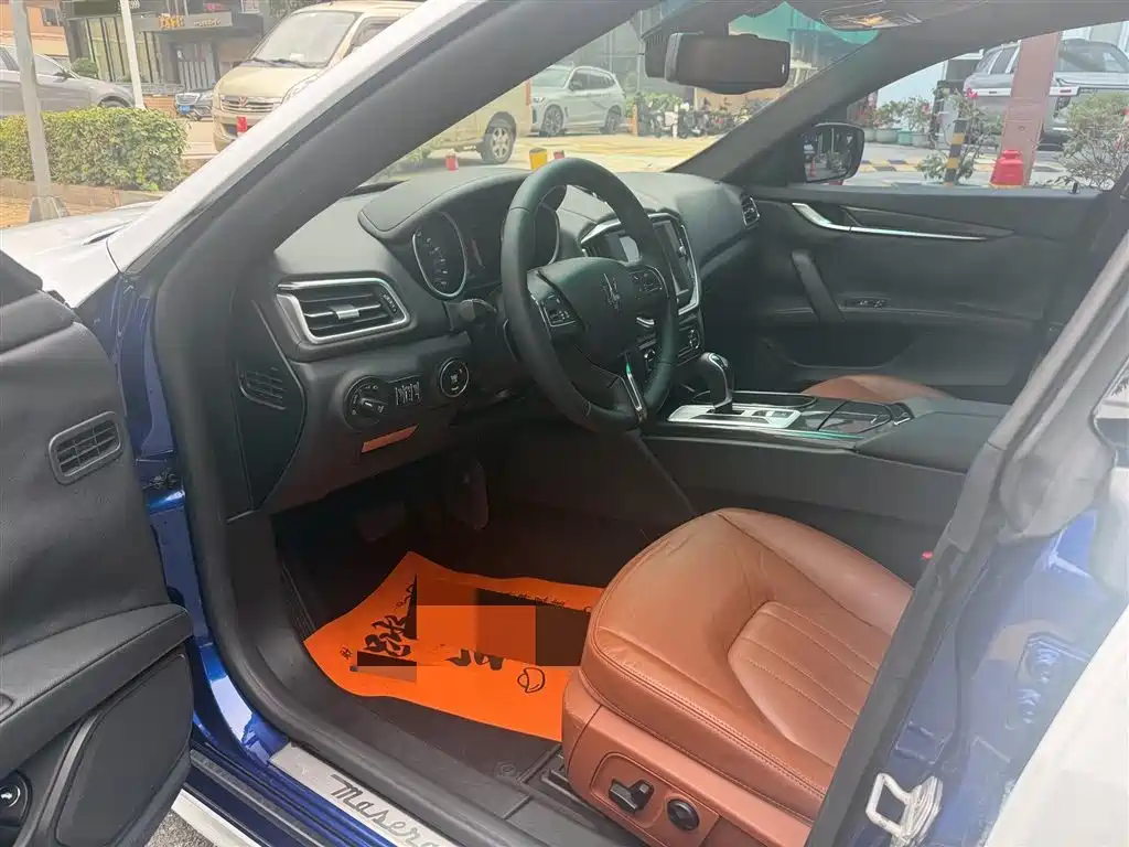 Ghibli 3.0 T Standard