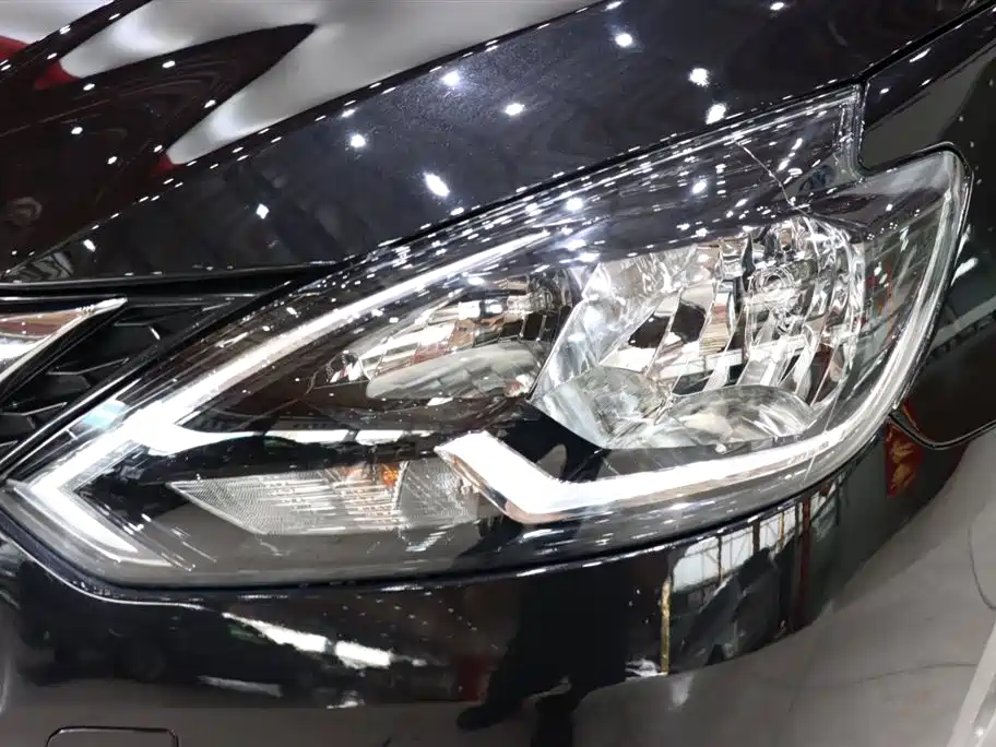 Sylphy Facelift Classic 1.6 XE CVT Comfort