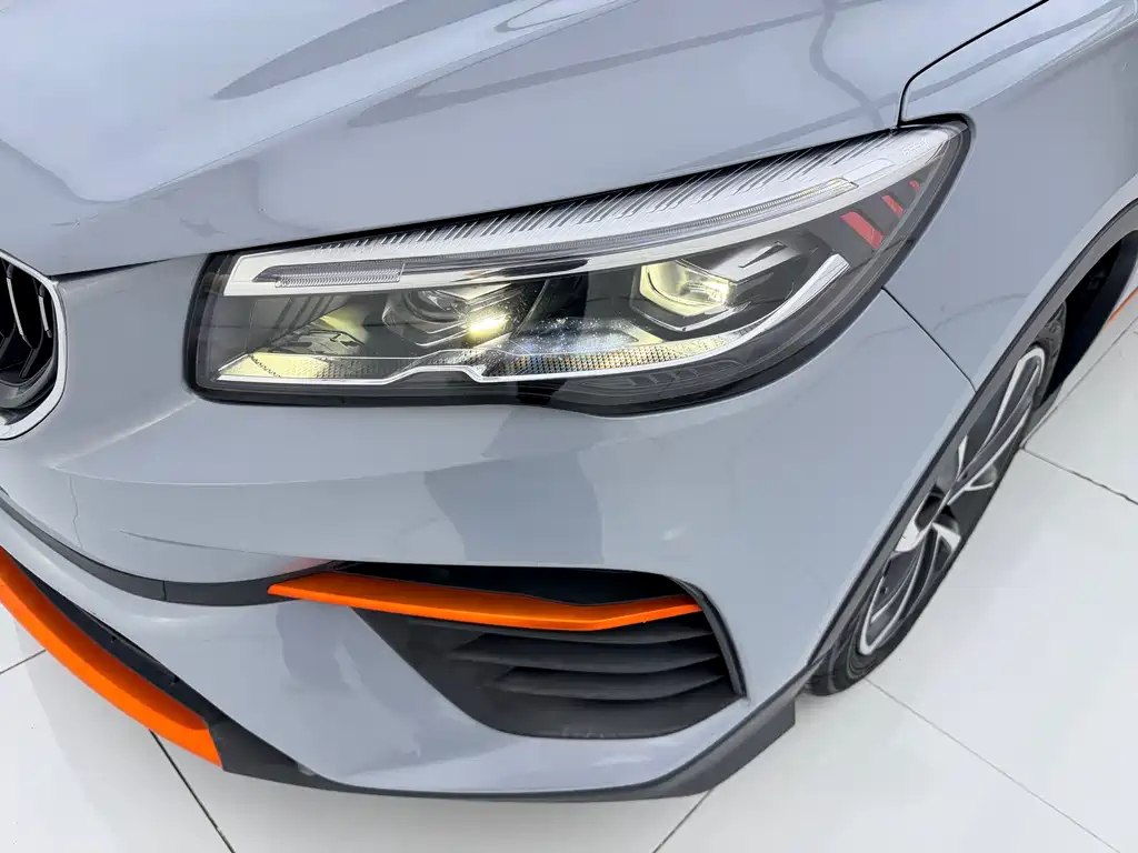Emgrand S 1.4 T CVT Crossover Player