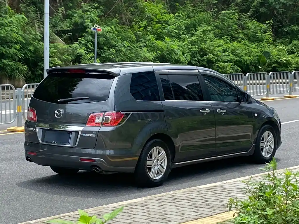 Mazda 8 马自达8 2011款 2.3 L 尊贵版
