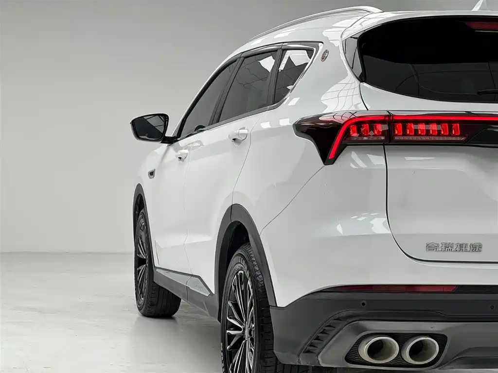 Jetour X70 PLUS Facelift 1.5 T DCT Mountain PRO 5-seat