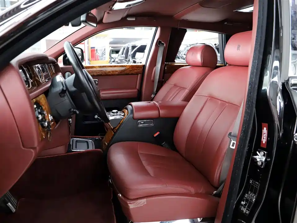 Phantom 6.7 L Standard
