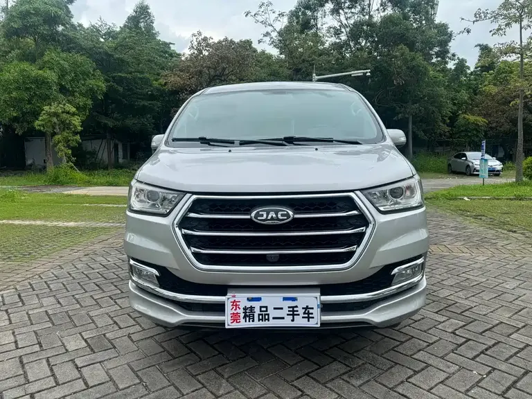 JAC Refine M4 2.0 L Manual Luxury