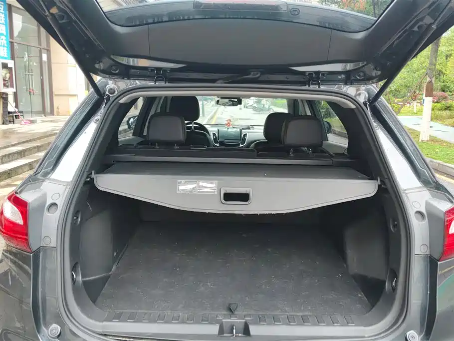 Equinox 535 T Auto Speed World
